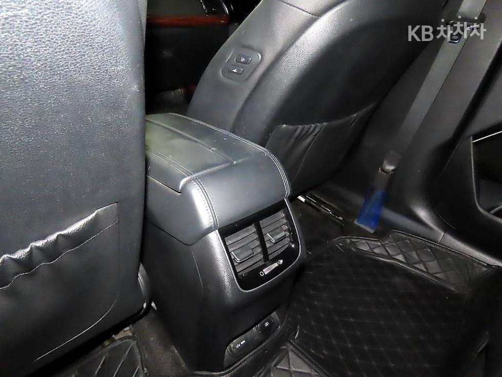 2017 - kia k7