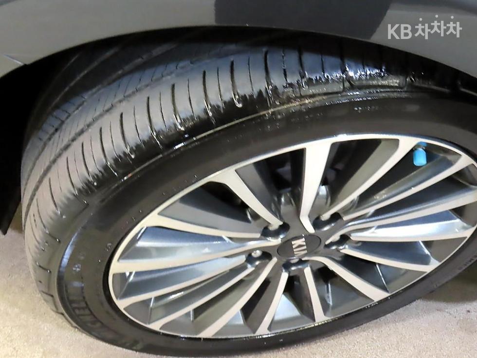 2017 - kia k7
