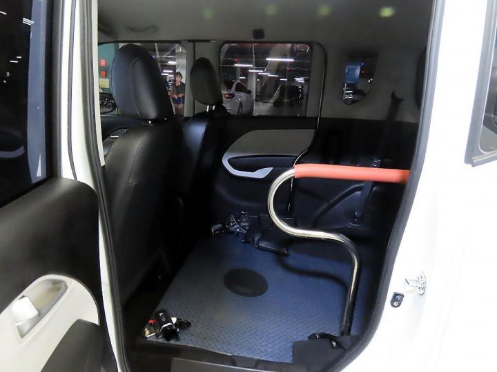Kia Ray Van 1.0 Gasoline Van Premium Type 8