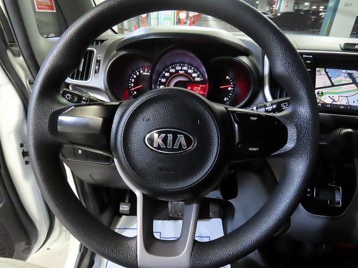 Kia Ray Van 1.0 Gasoline Van Premium Type 9