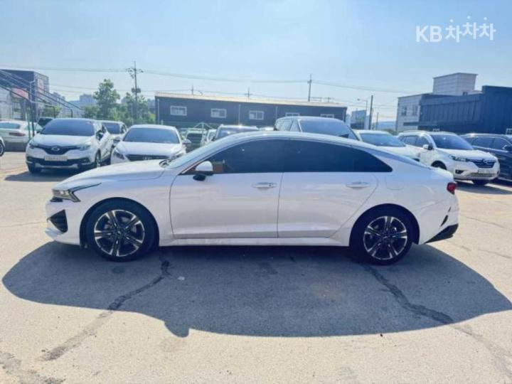 Kia K5 2.0 Gasoline Noblesse 4