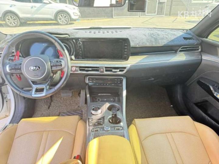 Kia K5 2.0 Gasoline Noblesse 7