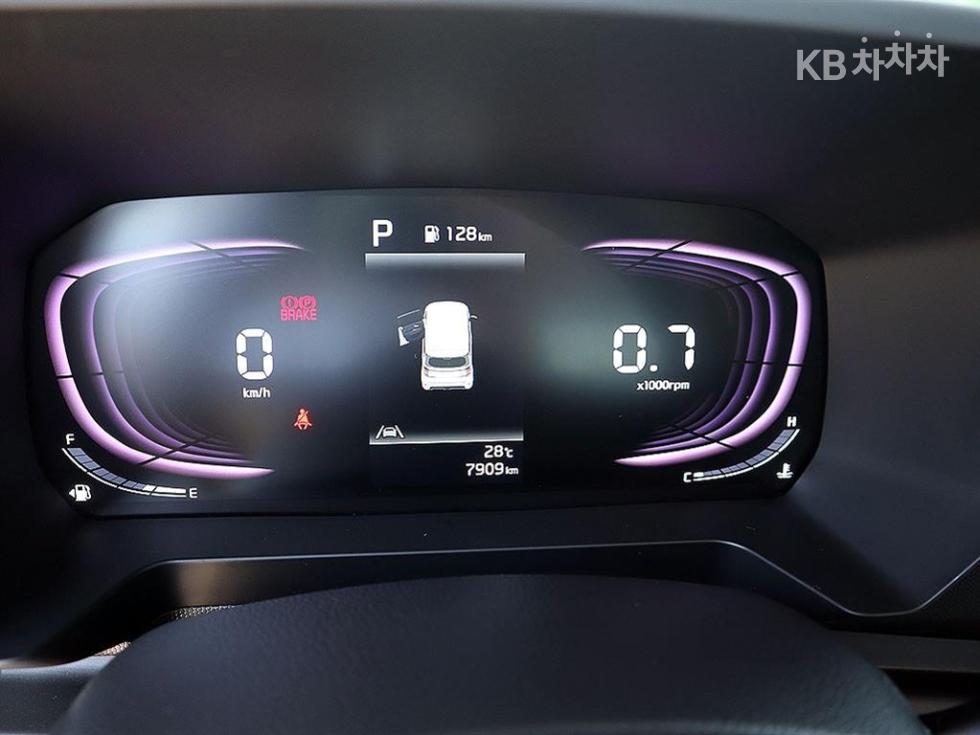 2025 - kia kia