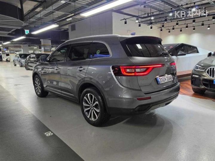 Renault QM6 2.0 LPe 2WD RE 3