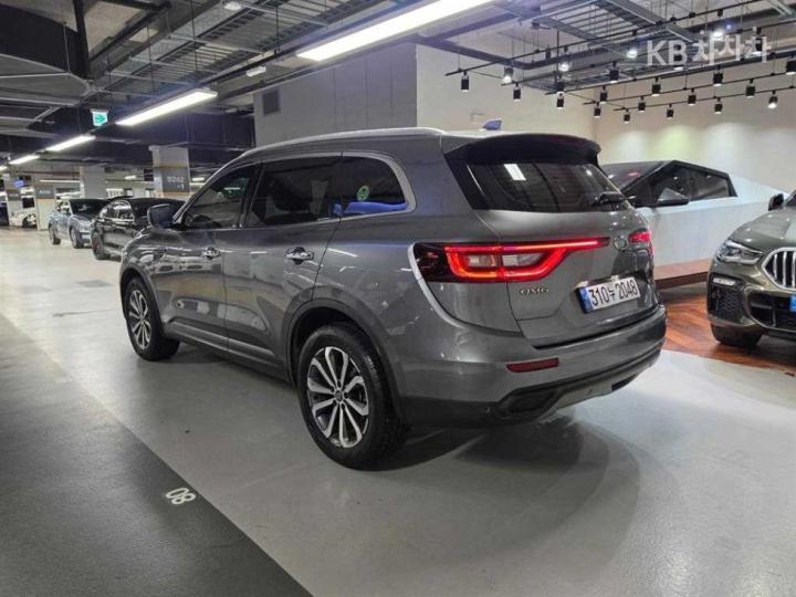 Renault QM6 2.0 LPe 2WD RE — фото 2