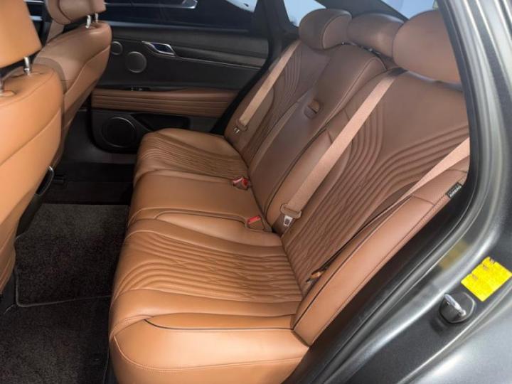Genesis G80 RG3 2.5 T-GDi 2WD 8