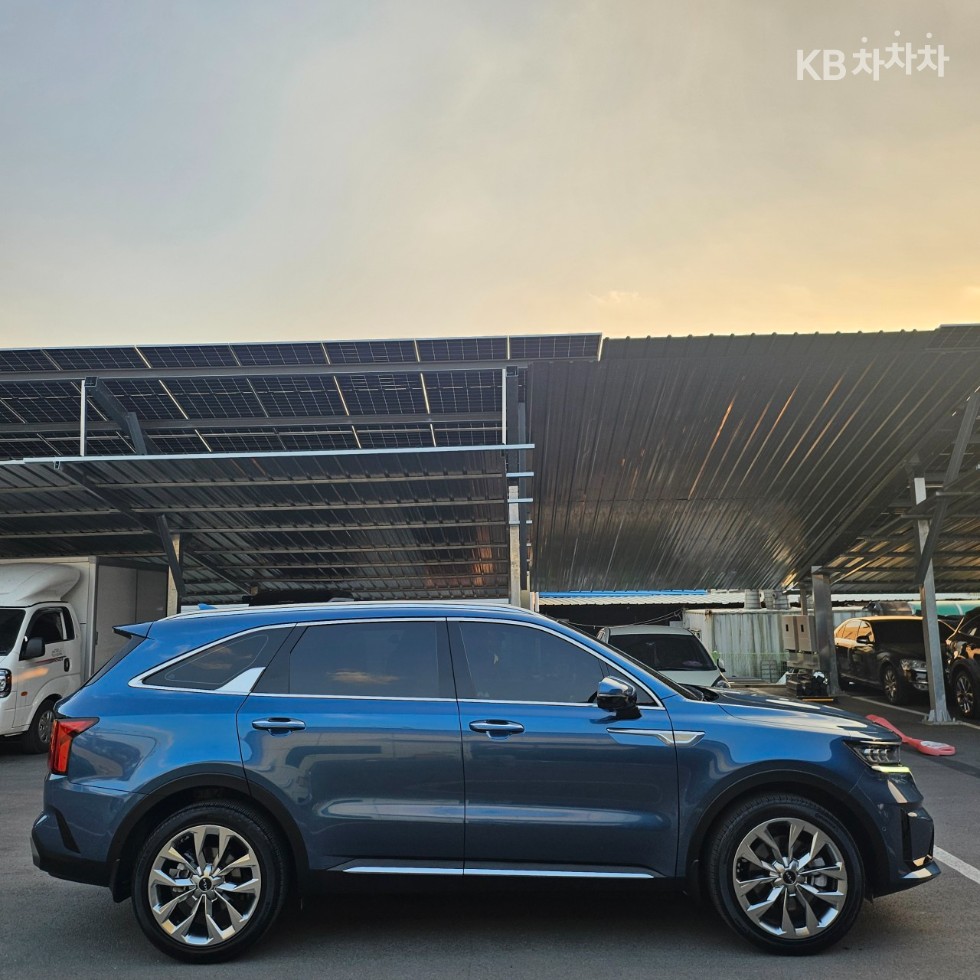 2023 - kia sorento