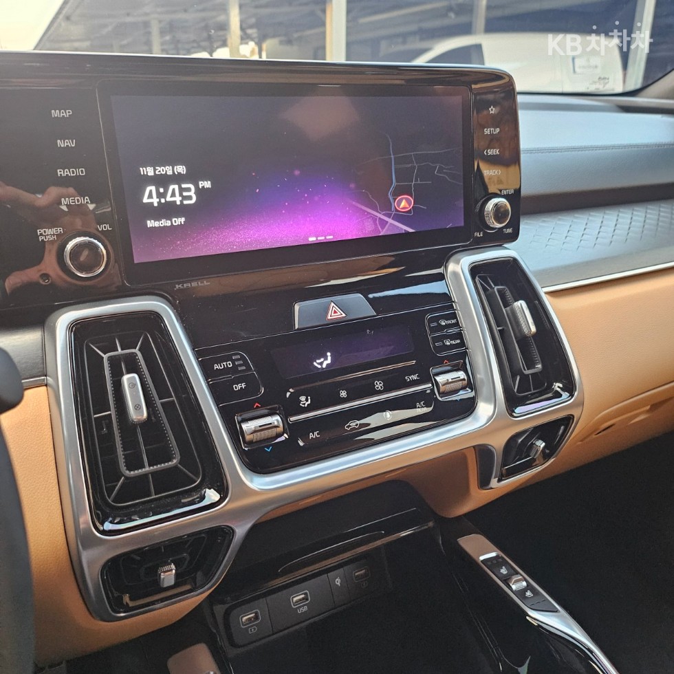 2023 - kia sorento