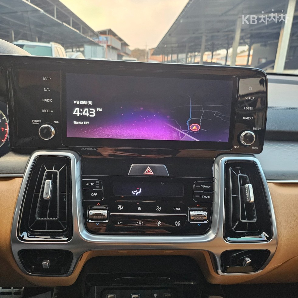 2023 - kia sorento