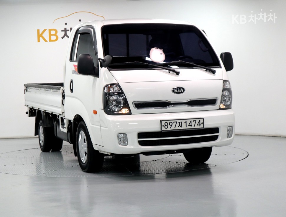 2017 - kia bongo iii