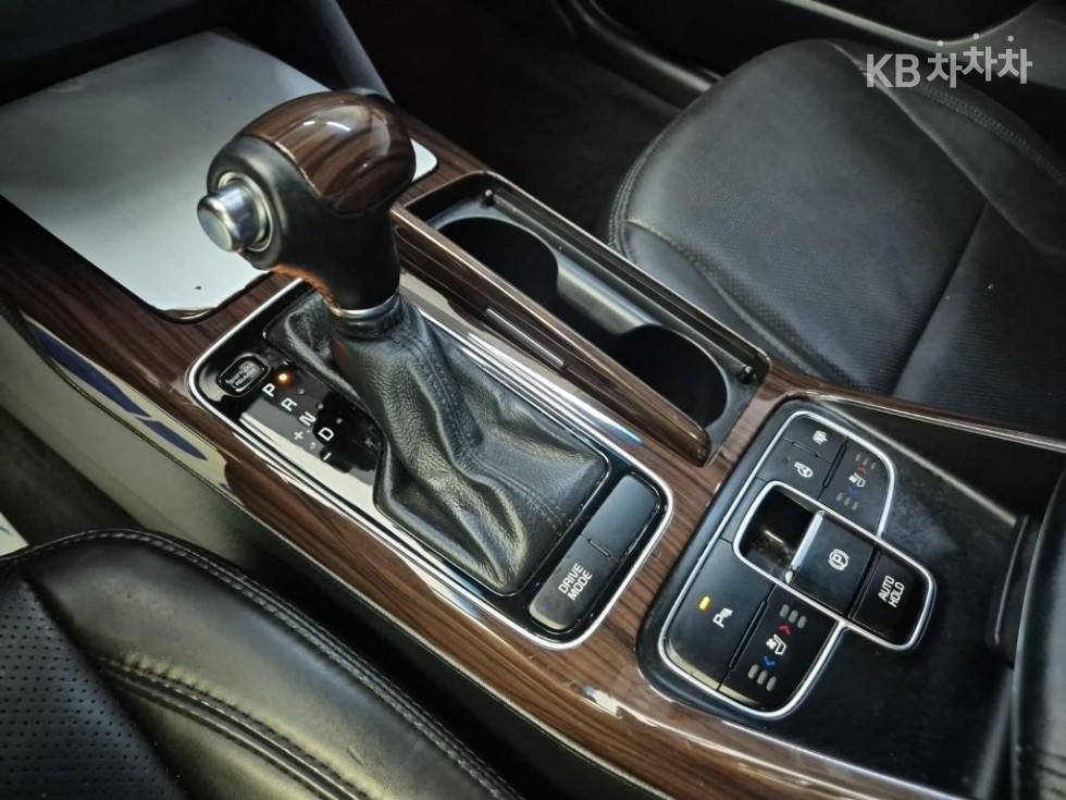 2015 - kia k7