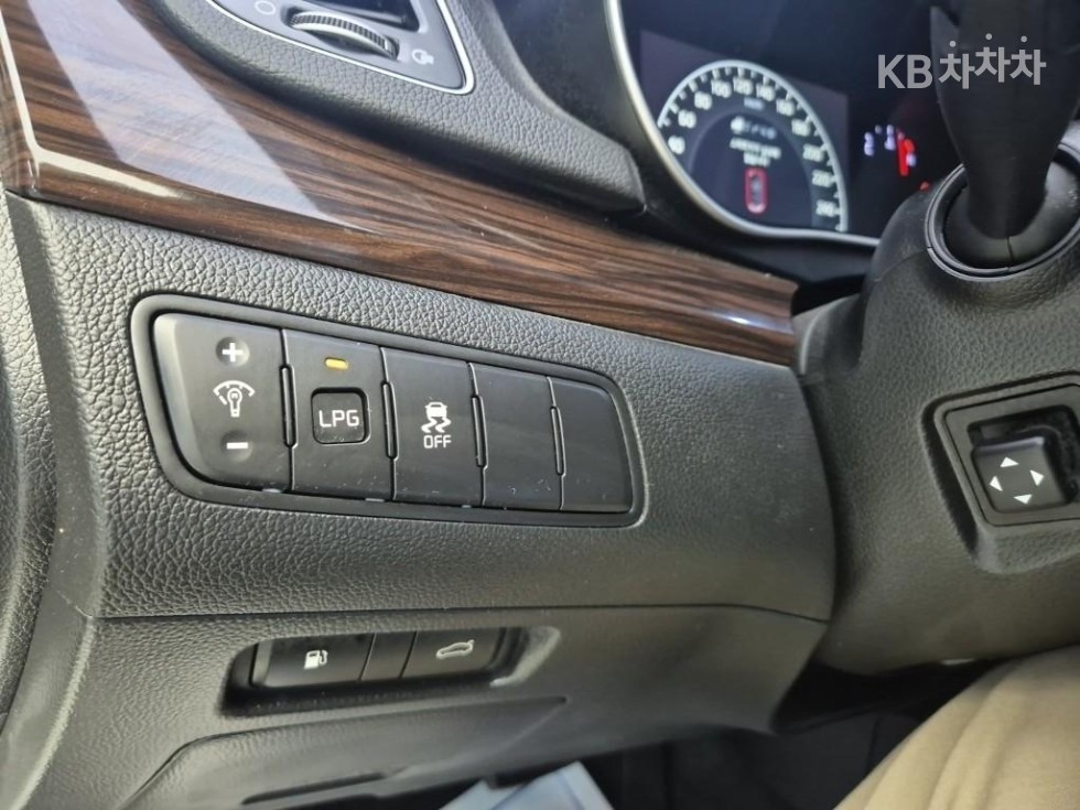 2015 - kia k7