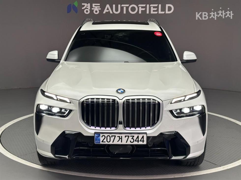 BMW X7 — miniaturë 2