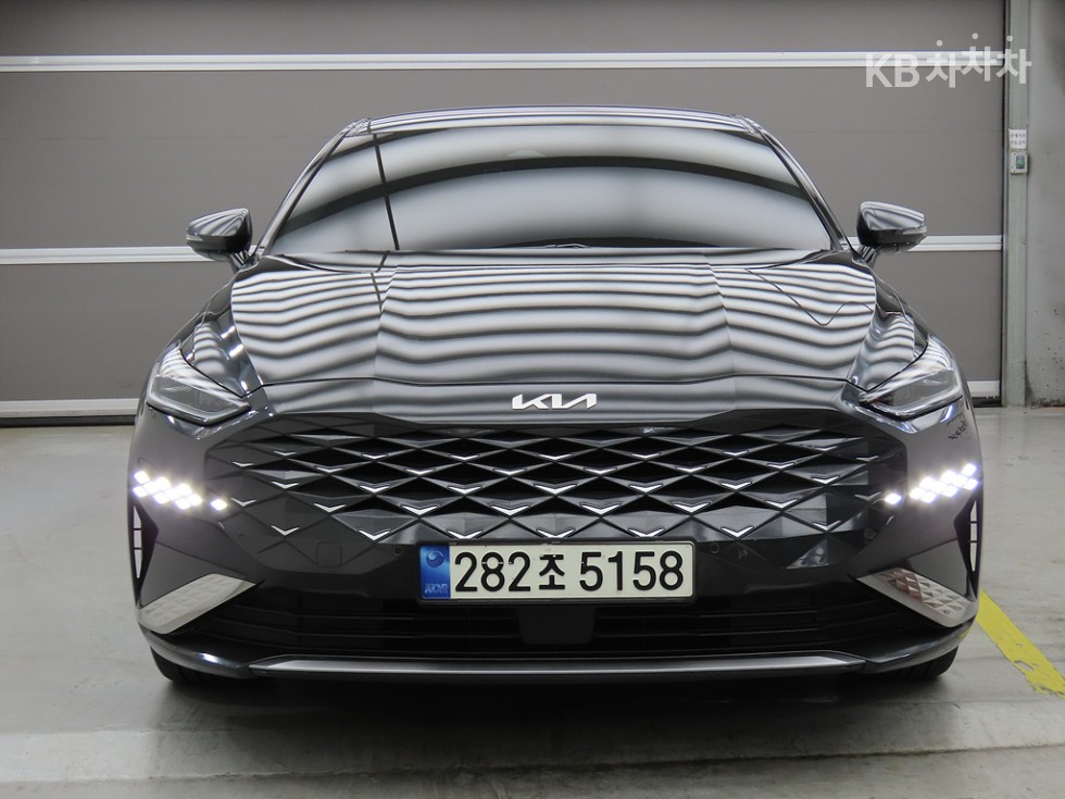 Kia K8 — miniaturë 2