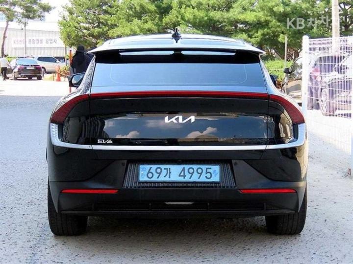 Kia EV6 Long Range 2WD Air — фото 4