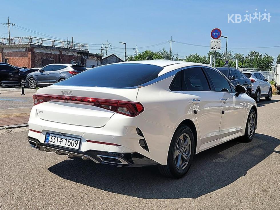 2023 - kia k5