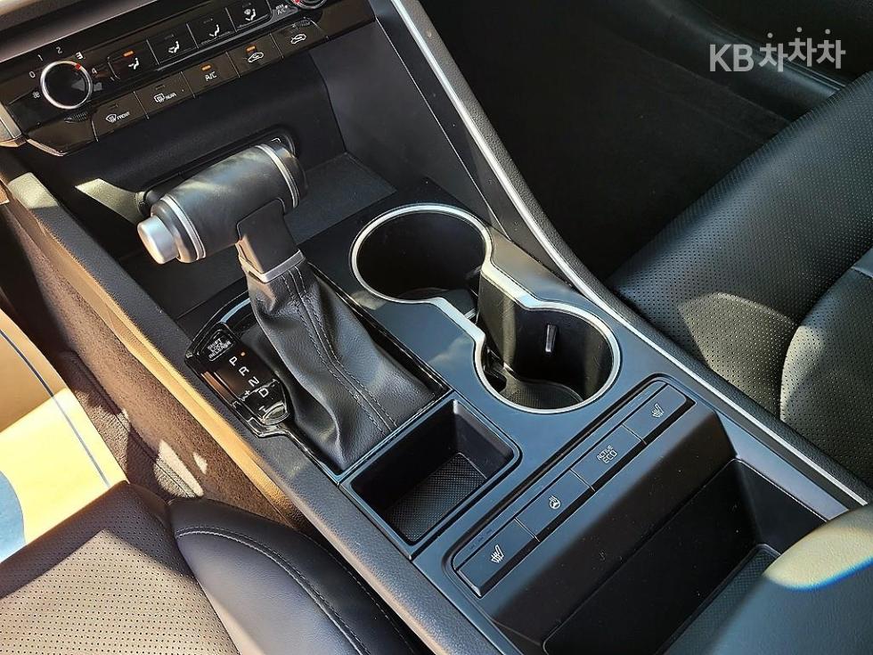 2023 - kia k5