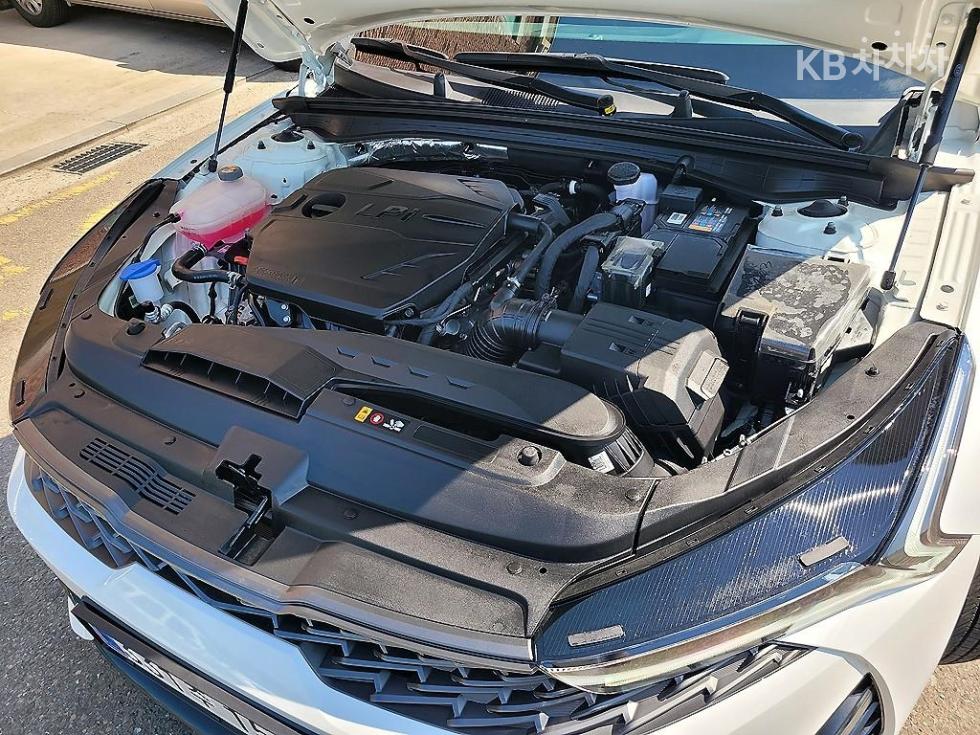 2023 - kia k5
