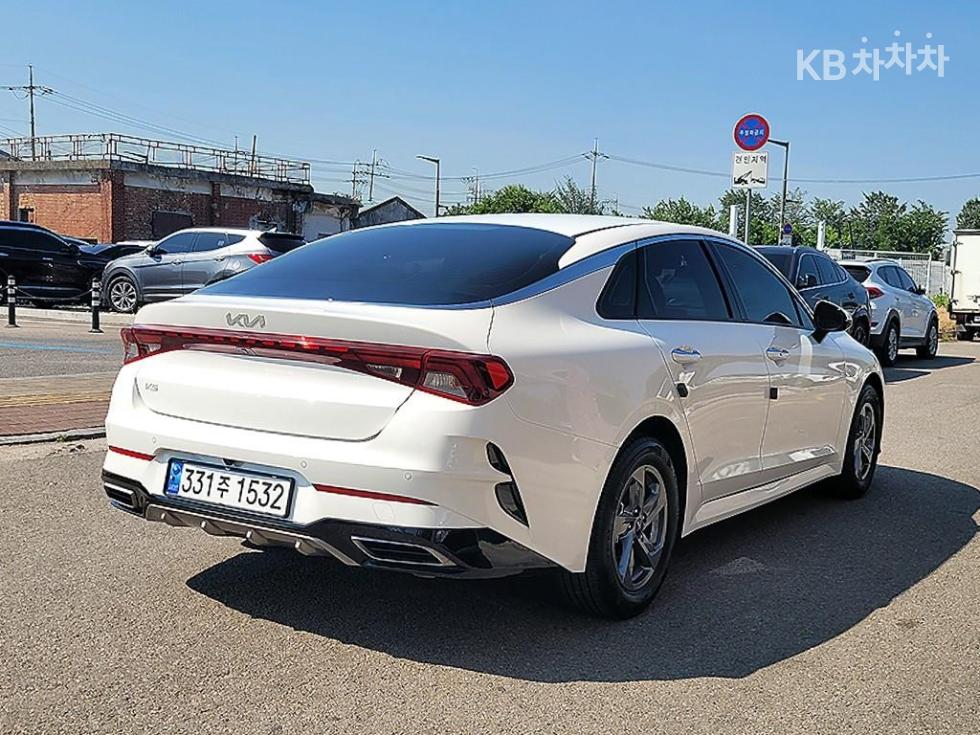 Kia K5 — miniaturë 4