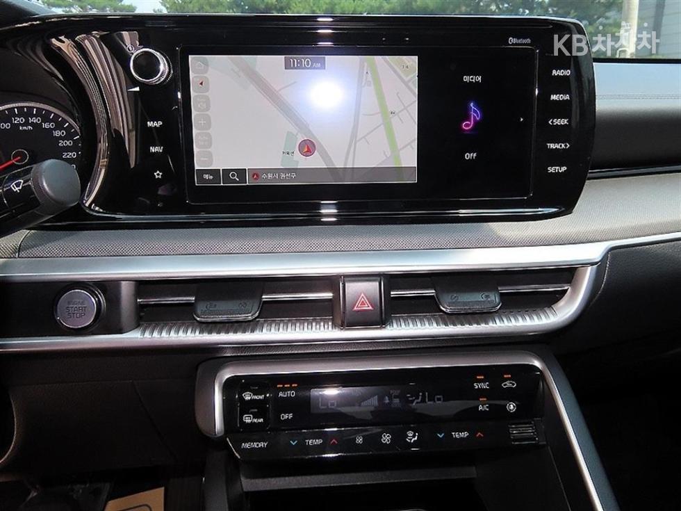 2023 - kia k5
