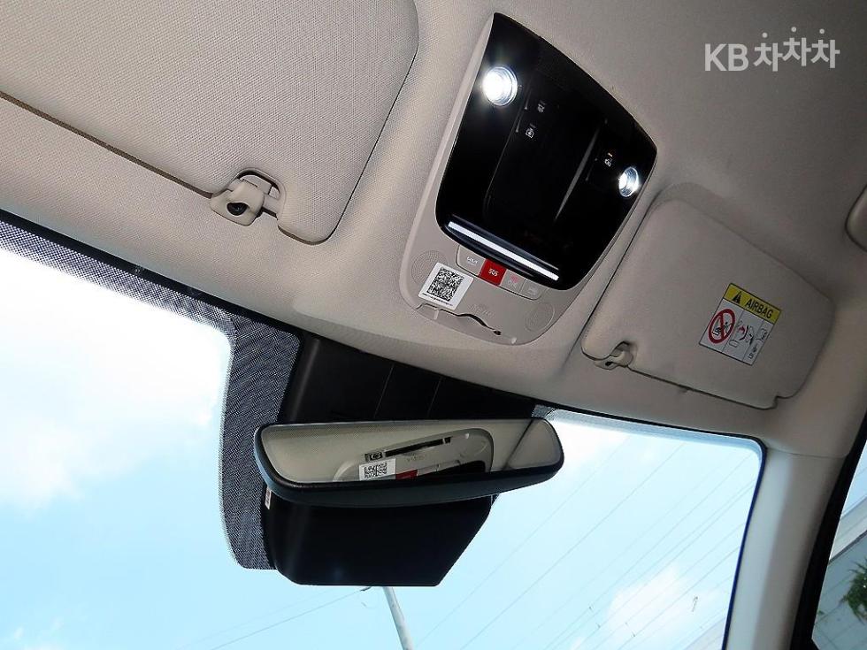 2023 - kia k5