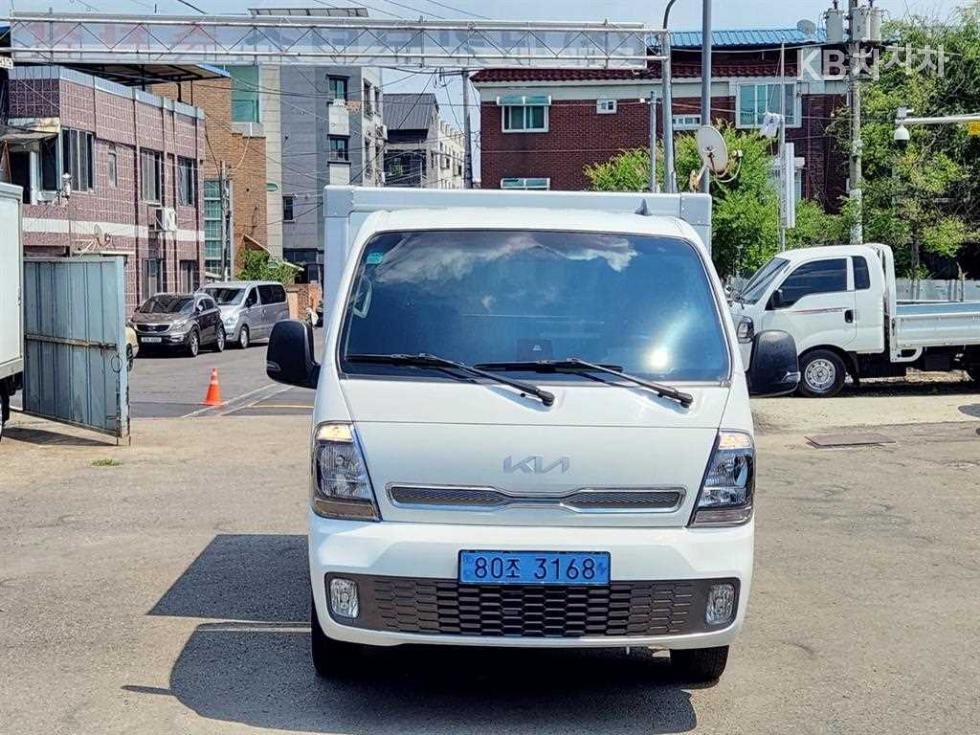 2022 - kia bongo iii