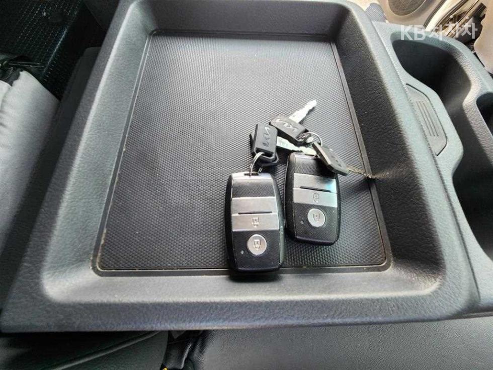 2022 - kia bongo iii