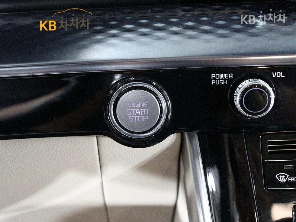 2023 - kia carnival