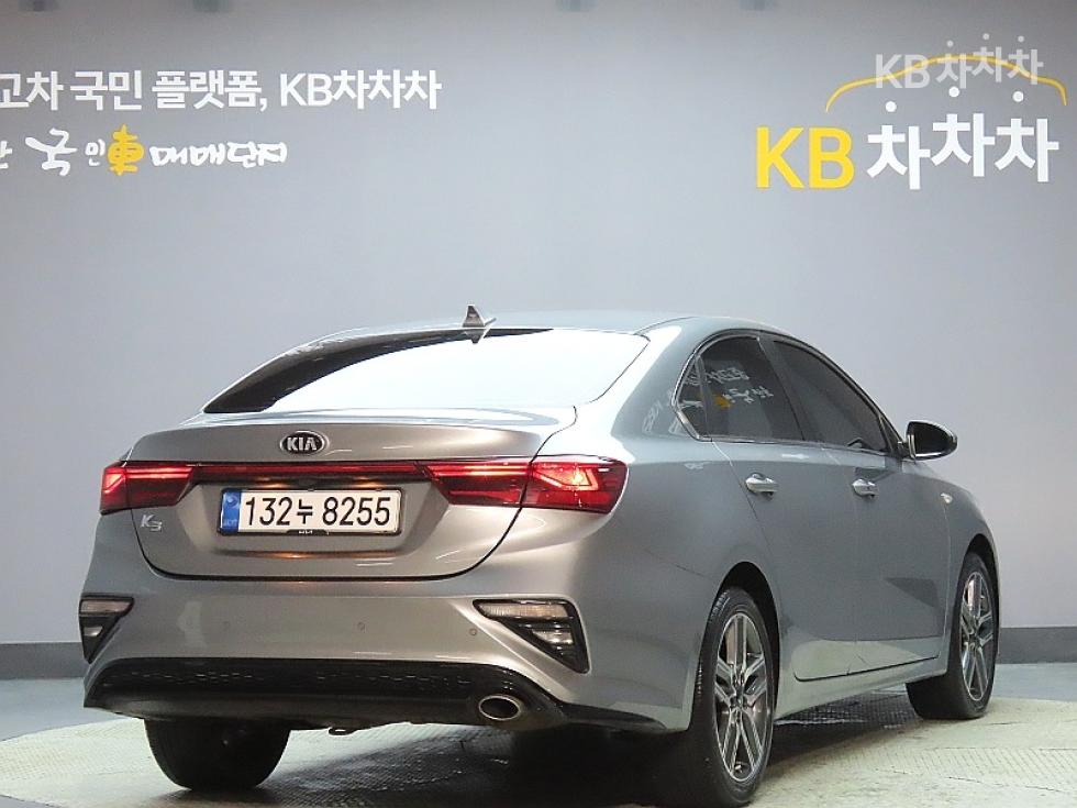 2021 - kia k3