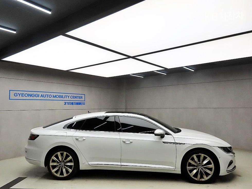 2023 Volkswagen Used Car photo