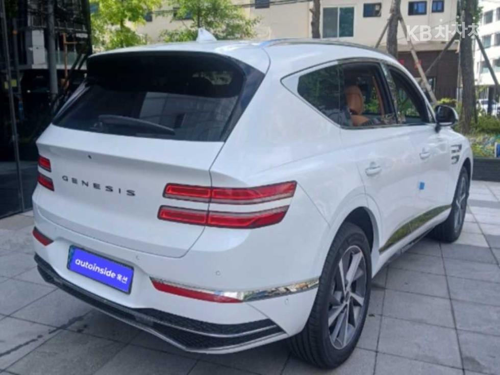 2025 Genesis GV80 photo