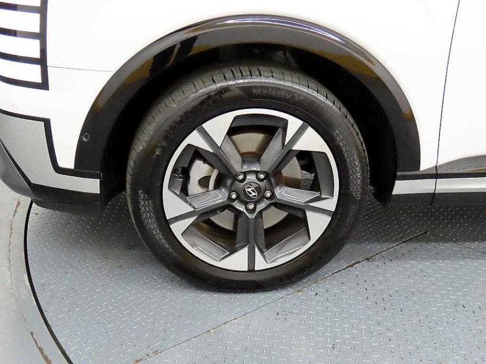 2025 Hyundai Used Car photo