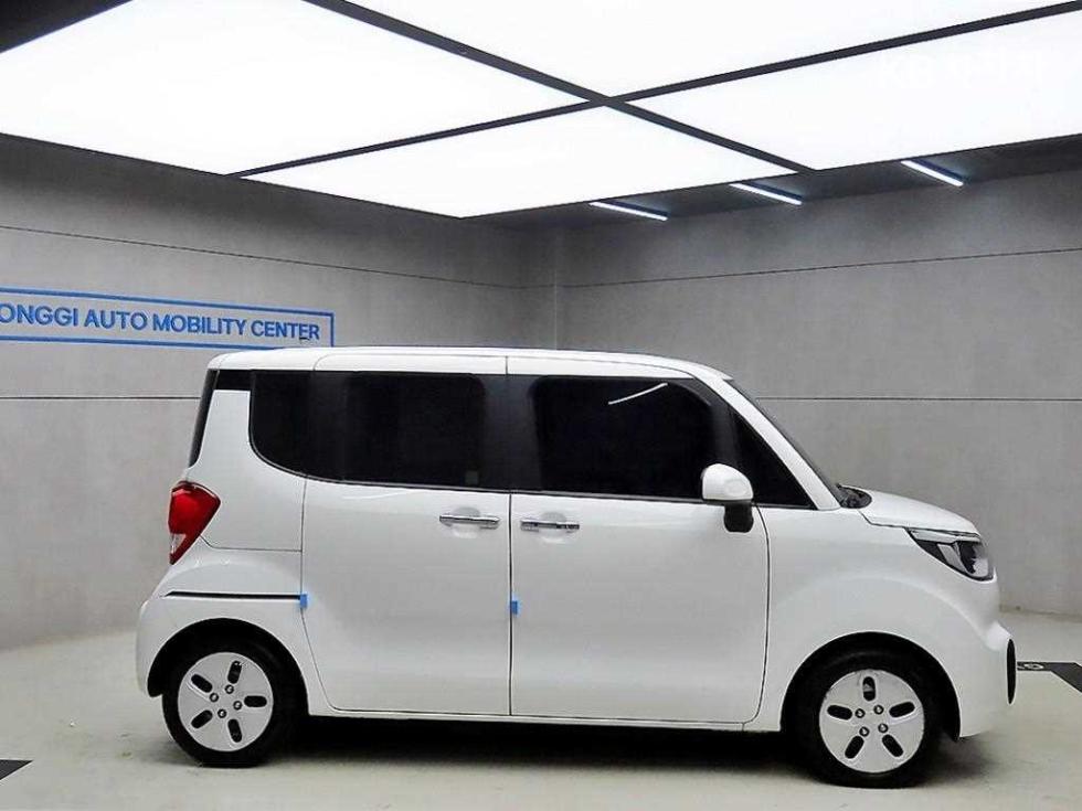 2022 - kia ray