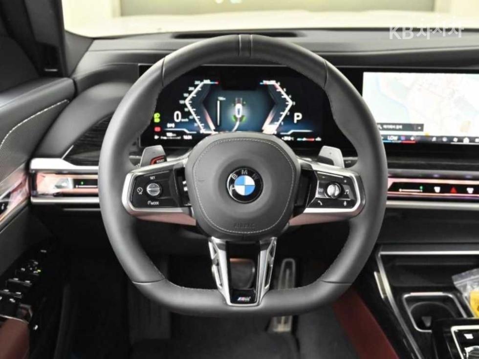 BMW 7er — miniaturë 13
