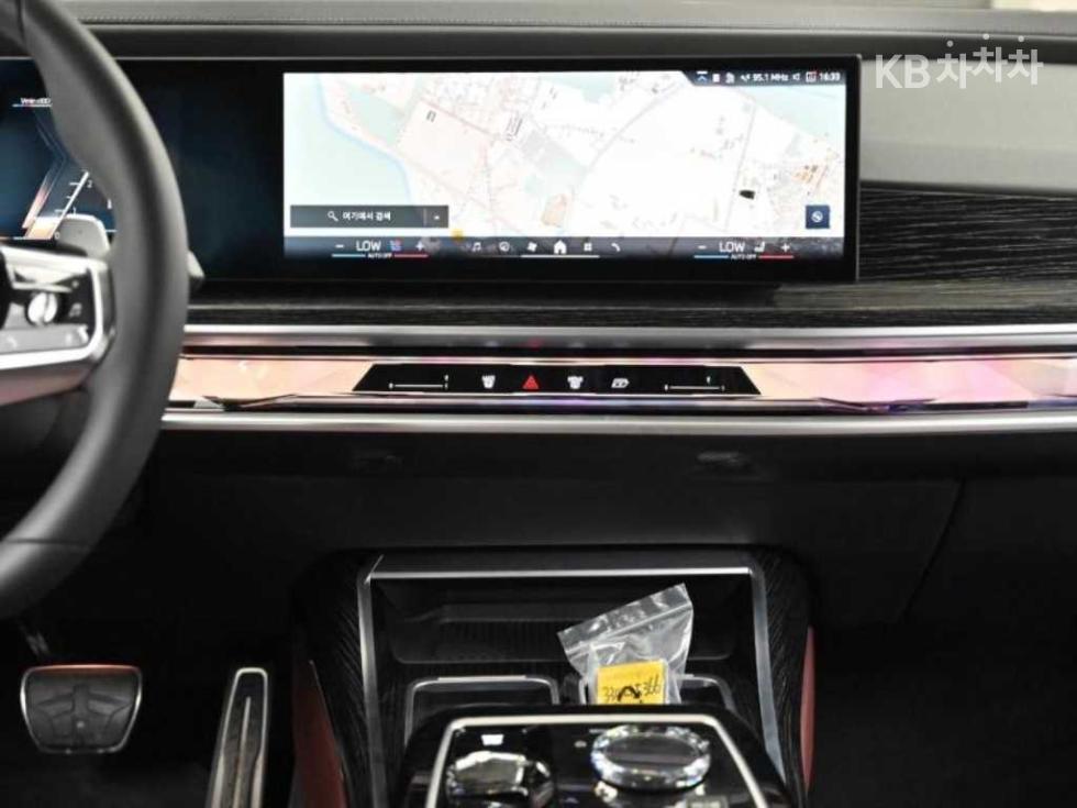 BMW 7er — miniaturë 14