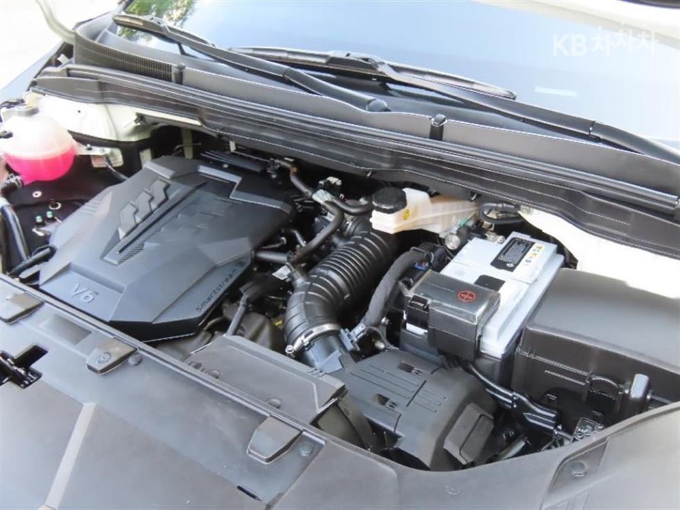2023 - kia carnival