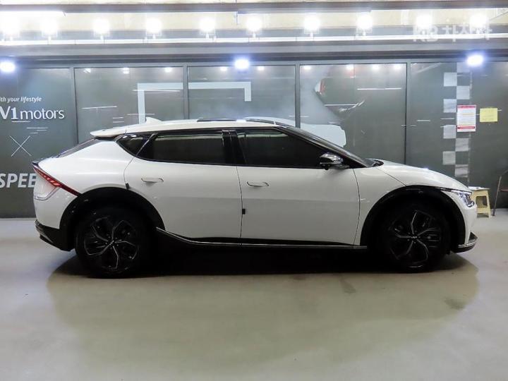 Kia EV6 Long Range 2WD Earth — фото 3