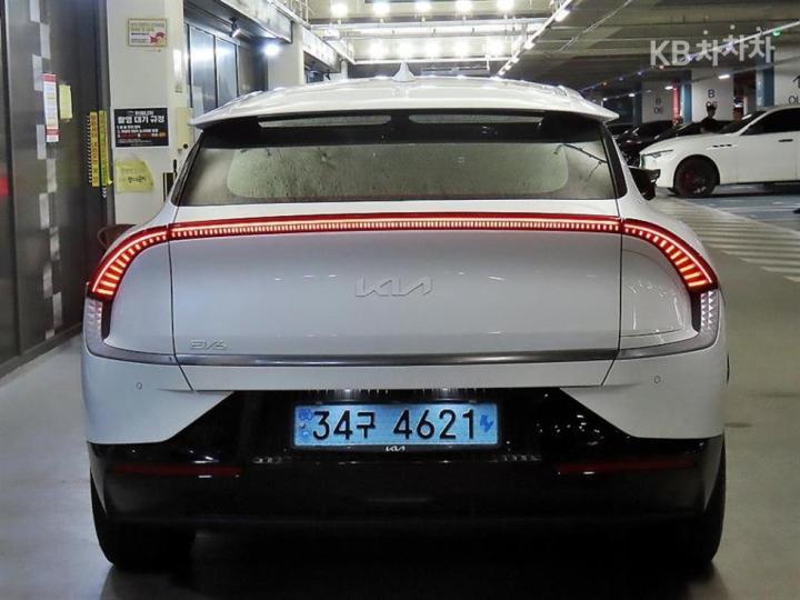 Kia EV6 Long Range 2WD Earth — фото 5