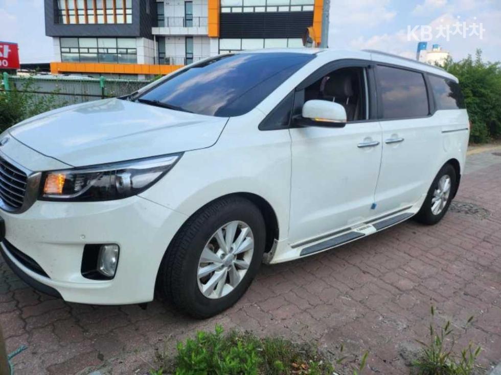 2017 - kia carnival