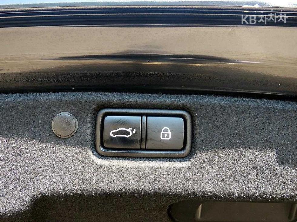 2019 - kia k7