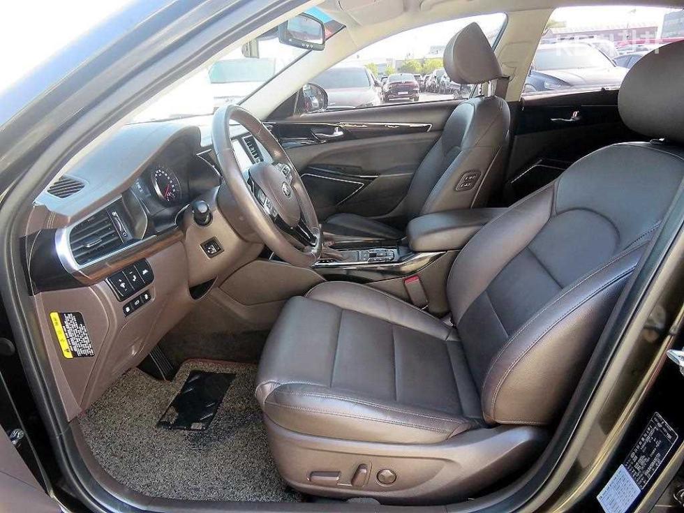 2019 - kia k7