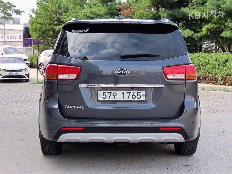 2016 - kia carnival