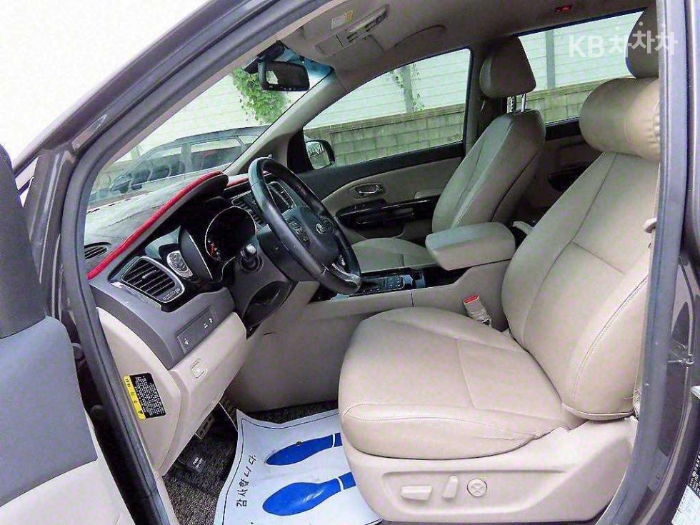 2016 - kia carnival