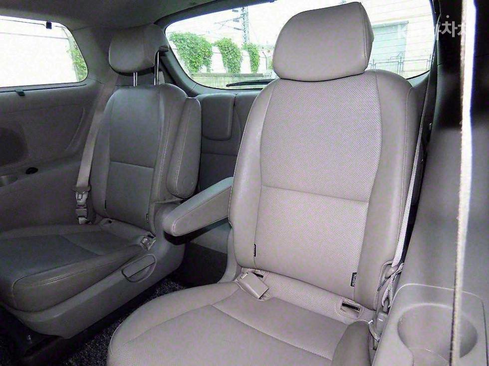 2016 - kia carnival