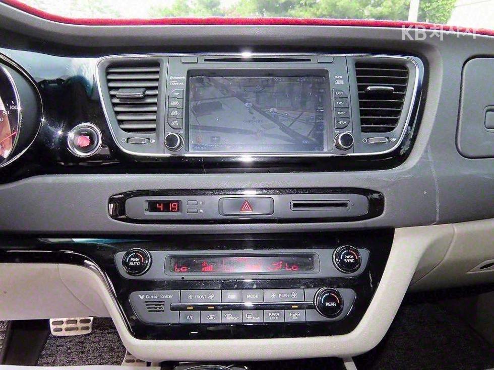 2016 - kia carnival