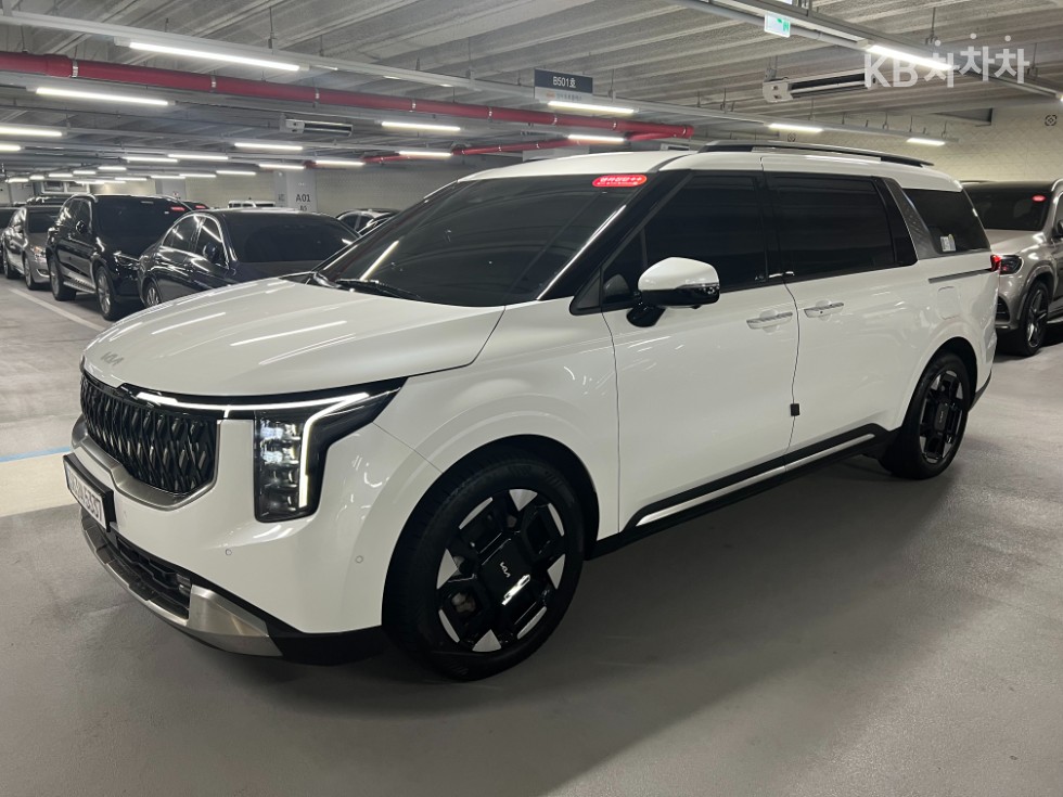 2025 - kia carnival