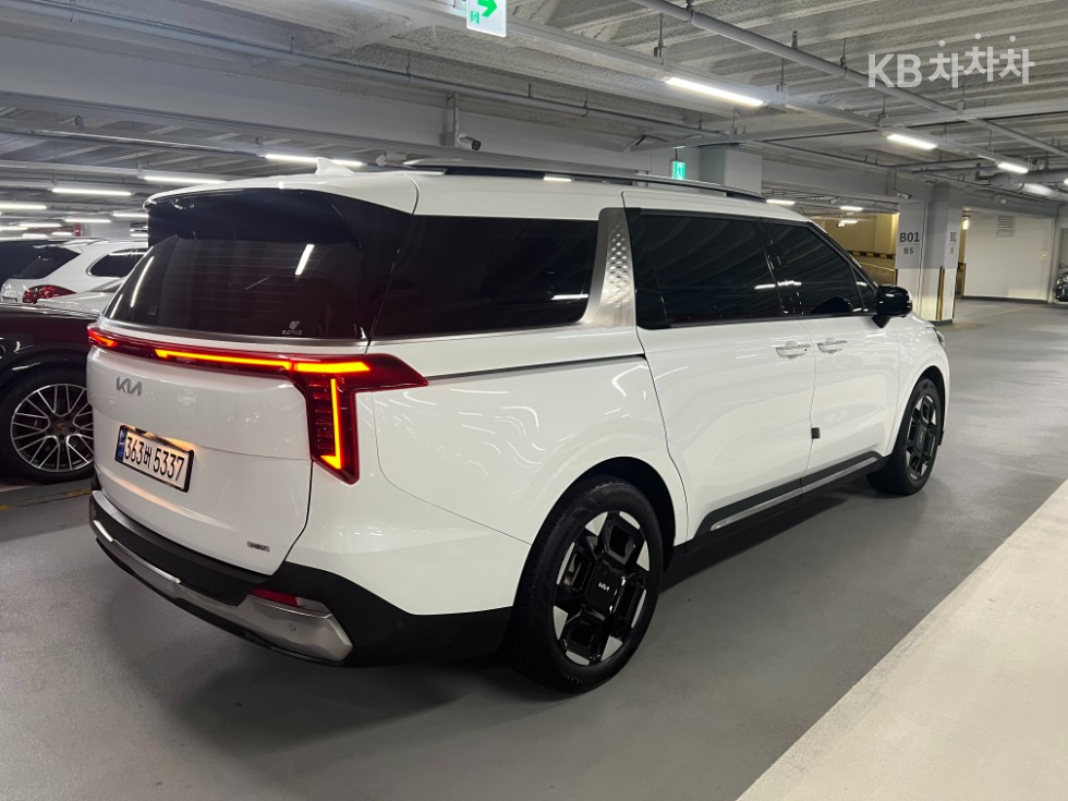 2025 - kia carnival