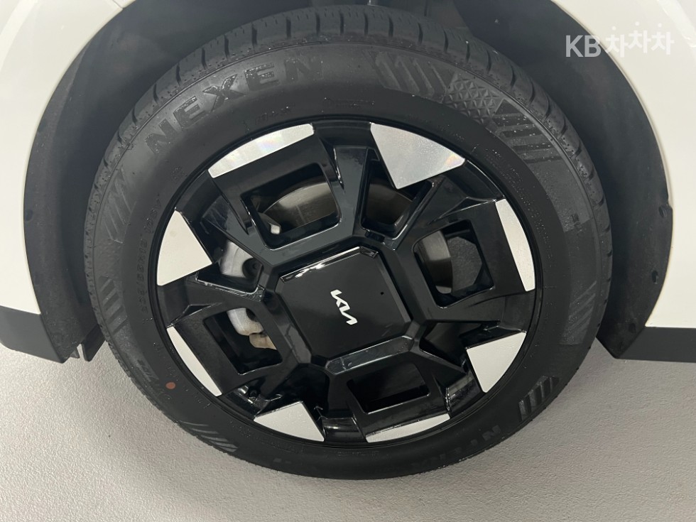2025 - kia carnival