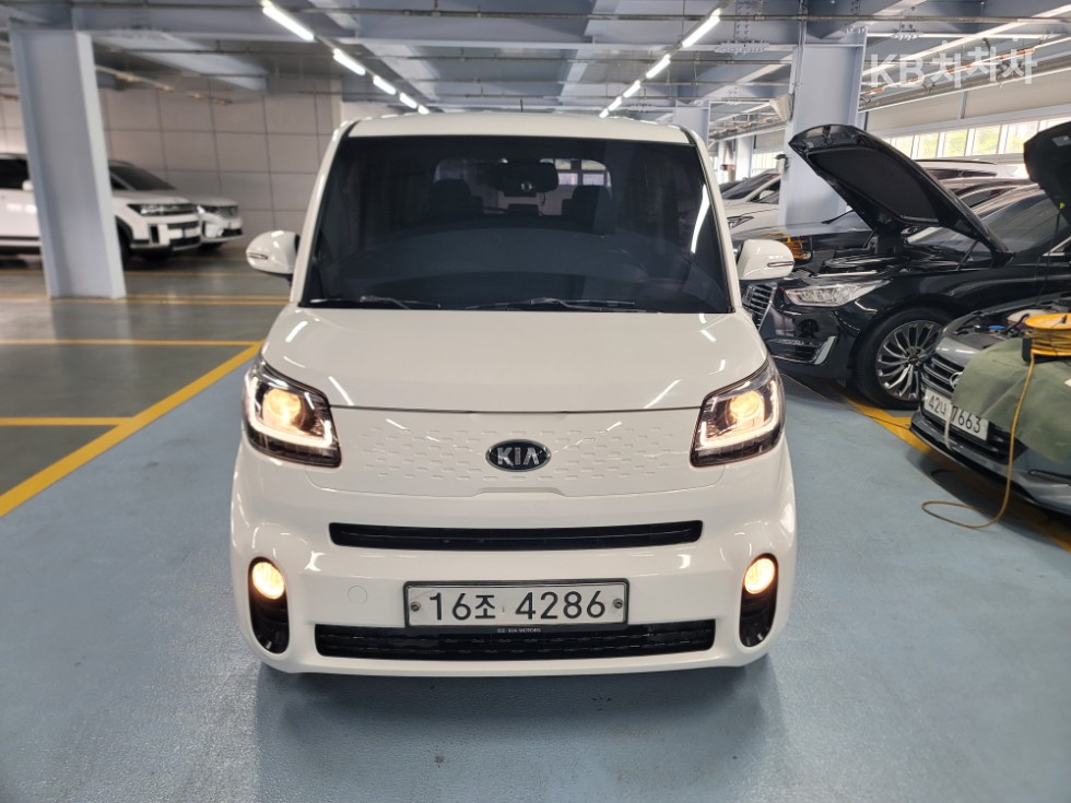 2018 - kia ray