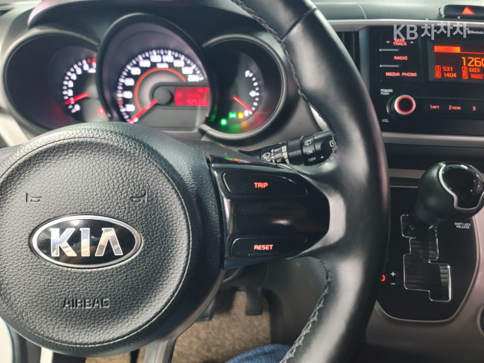 2018 - kia ray